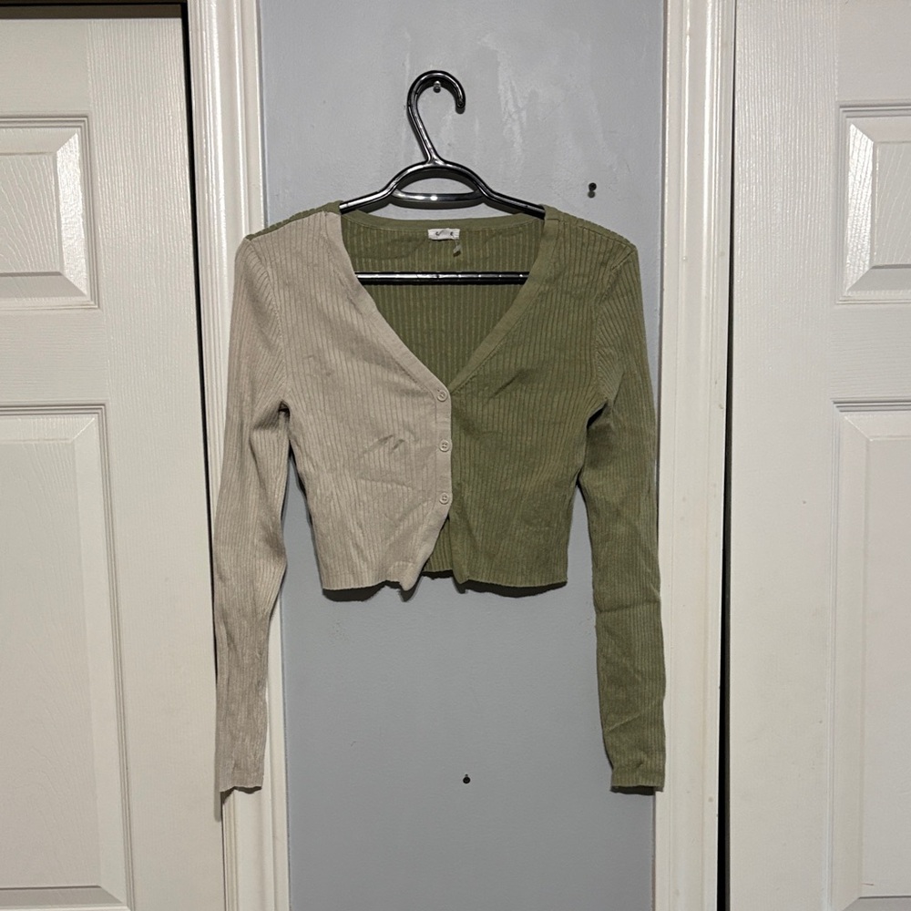 Two-Tone Green and Beige Women's Cardigan - Picture 2 of 7
